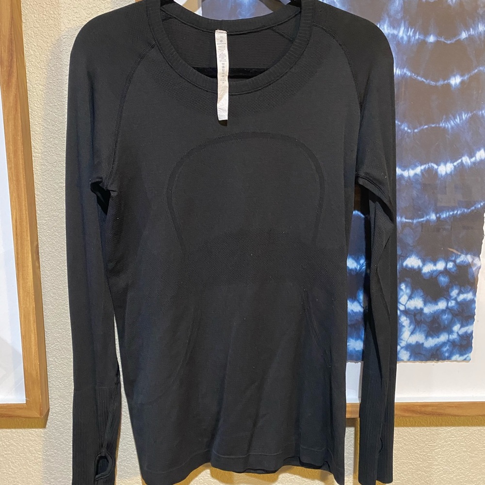 Lululemon long sleeve top